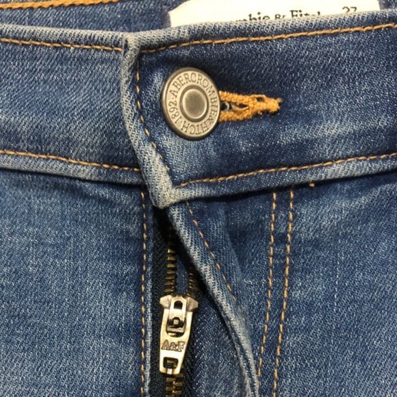 A&F Classic Blue Women's Curve Love High Rise Dad Shorts size 27 - Picture 3 of 12